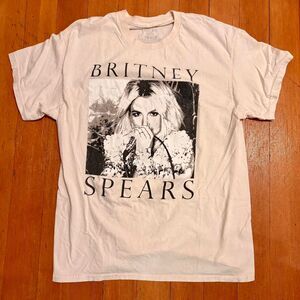 Britney Spears Concert T-Shirt Cream/Black/White Unisex